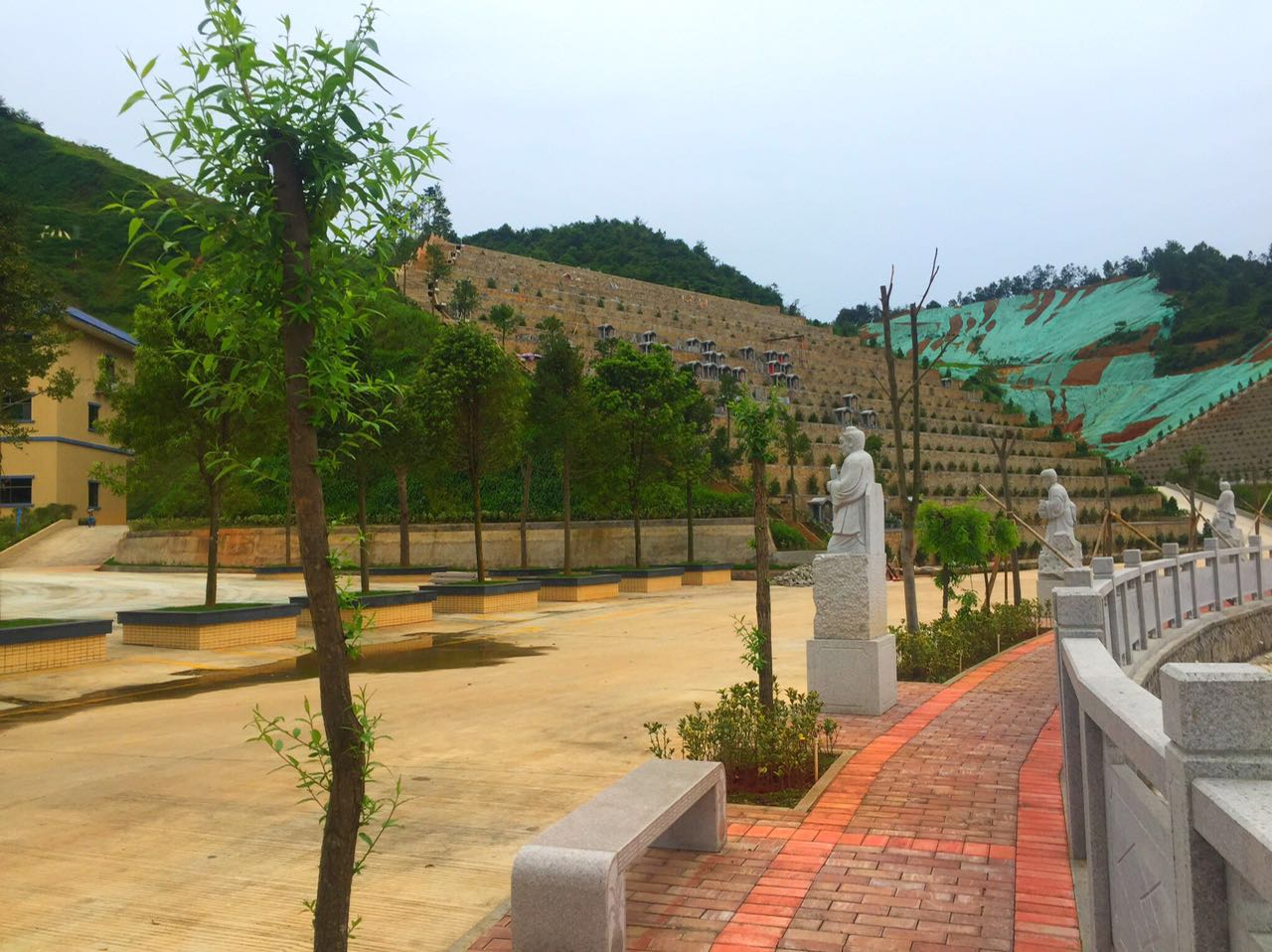 墓园景点六